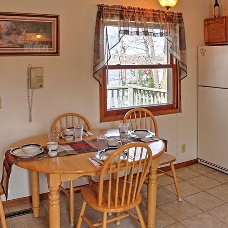 Cozy Balsam Lake Home Deck, Private Dock And Kayaks ภายนอก รูปภาพ