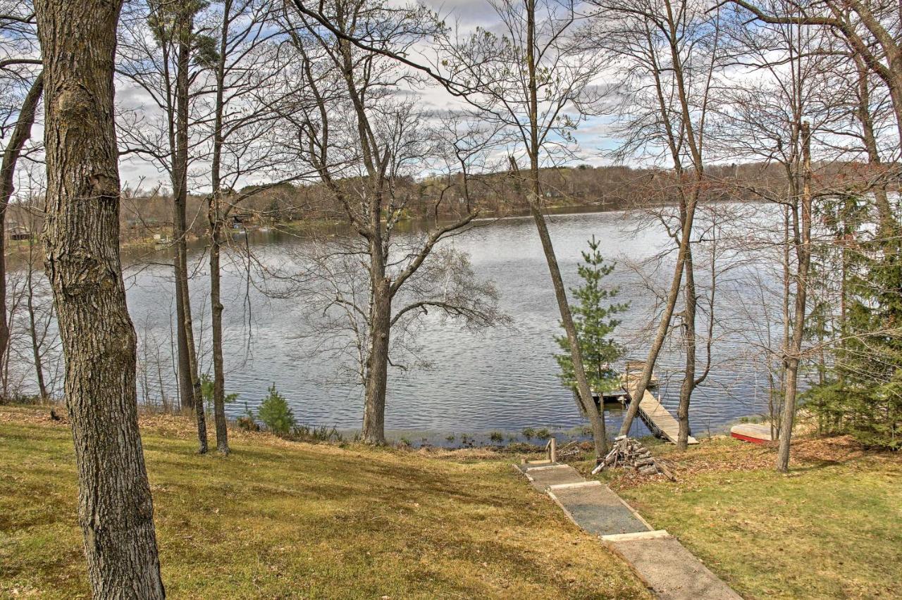 Cozy Balsam Lake Home Deck, Private Dock And Kayaks ภายนอก รูปภาพ