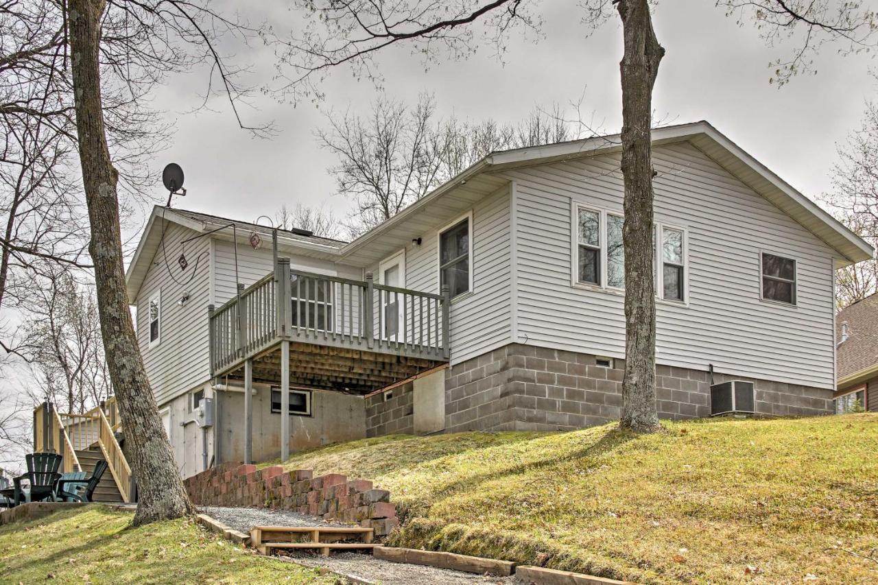 Cozy Balsam Lake Home Deck, Private Dock And Kayaks ภายนอก รูปภาพ